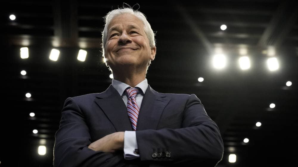 جيه بي مورجان .. البنك الذي لا يترك أزمة تهدر