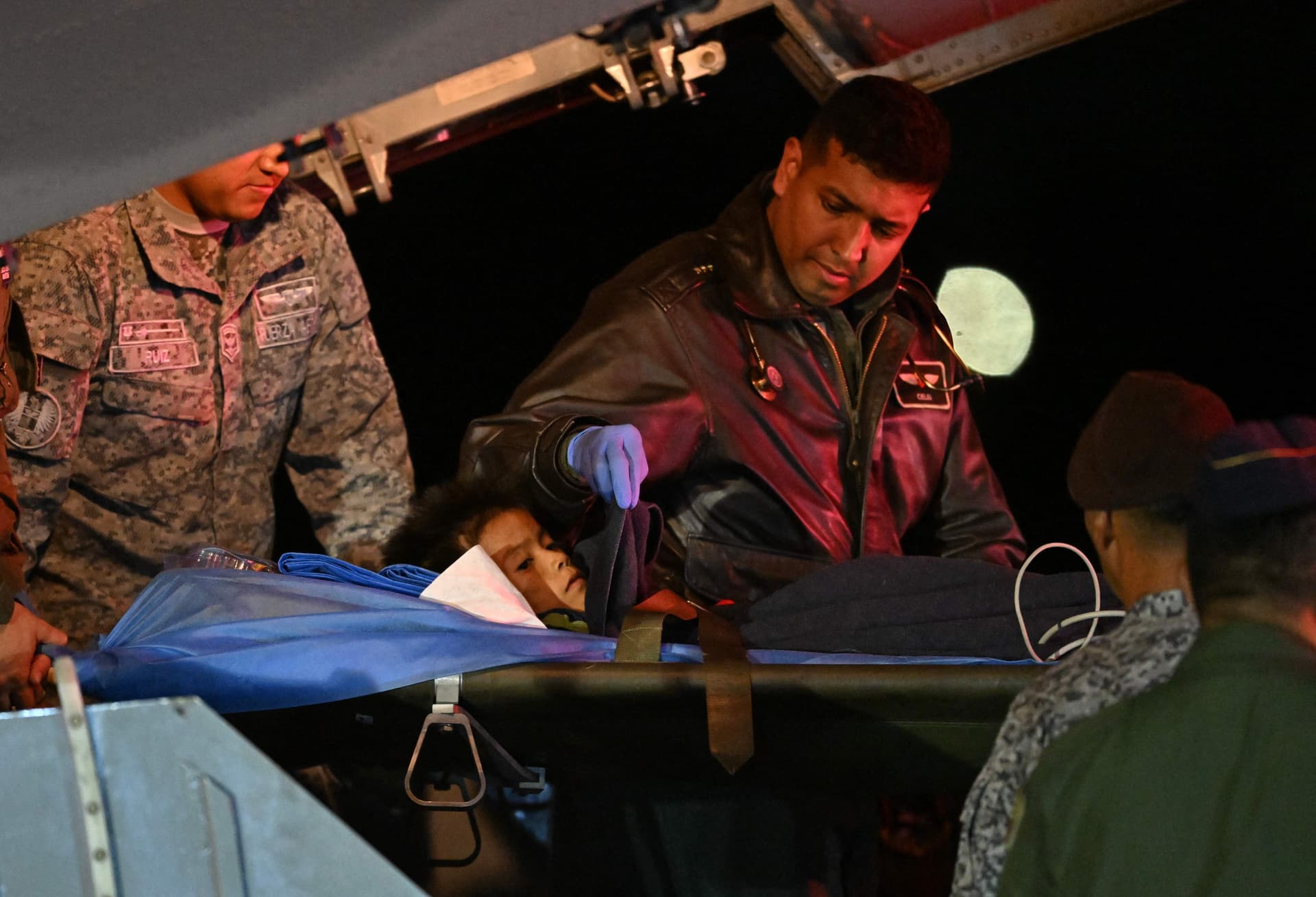 بعد 40 يوما من تحطم طائرتهم .. العثور على 4 أطفال أحياء في كولومبيا