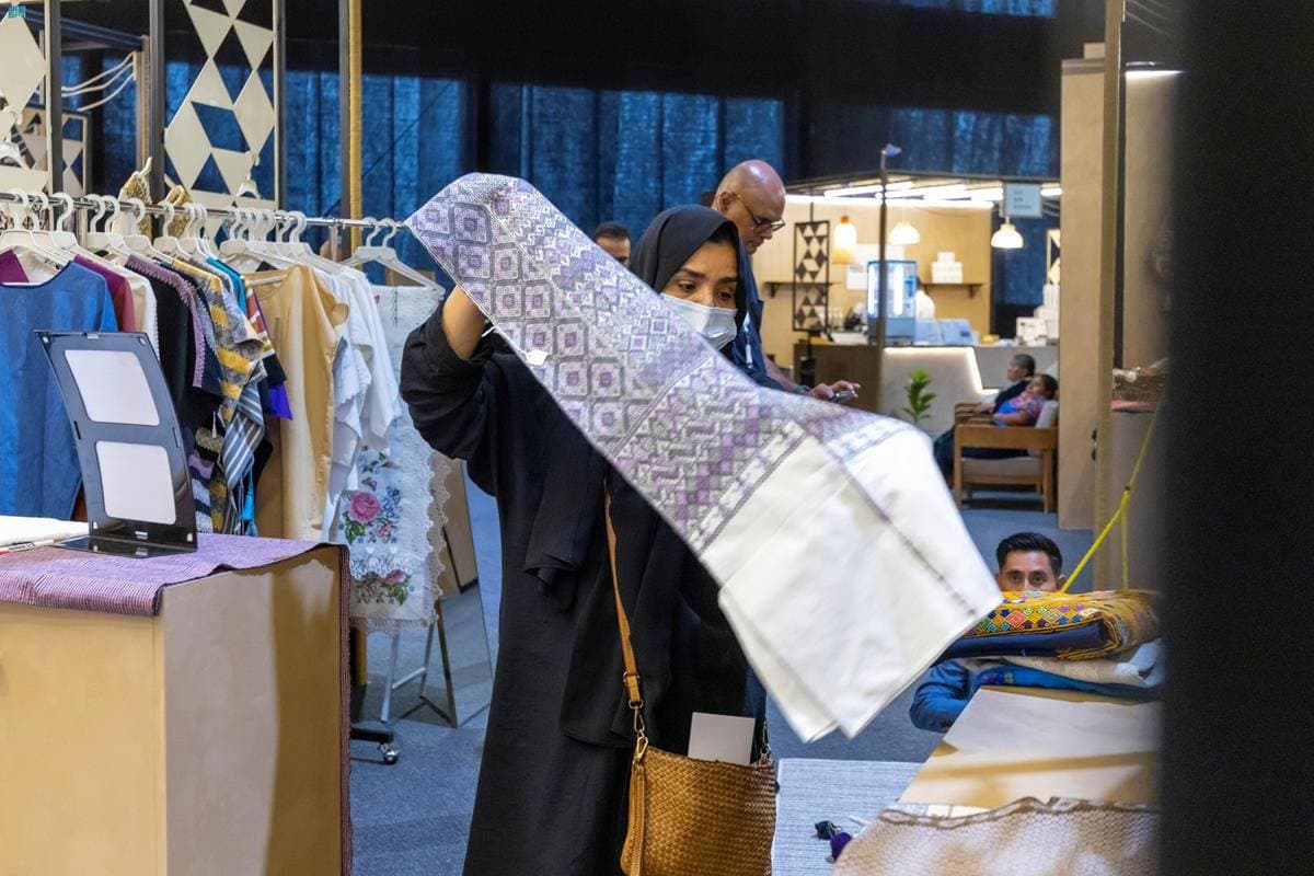 بنان .. حراك ثقافي يجمع حرفيين من 11 دولة في الرياض