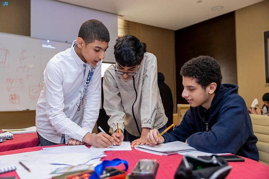 يستغرق التدريب 3 أشهر من التأهيل والتدريب المتواصل.