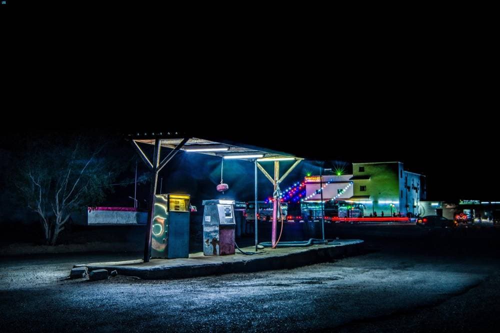 يسلط المعرض الضوء على عملية التطوير الشامل التي تعيشها المملكة. «واس»