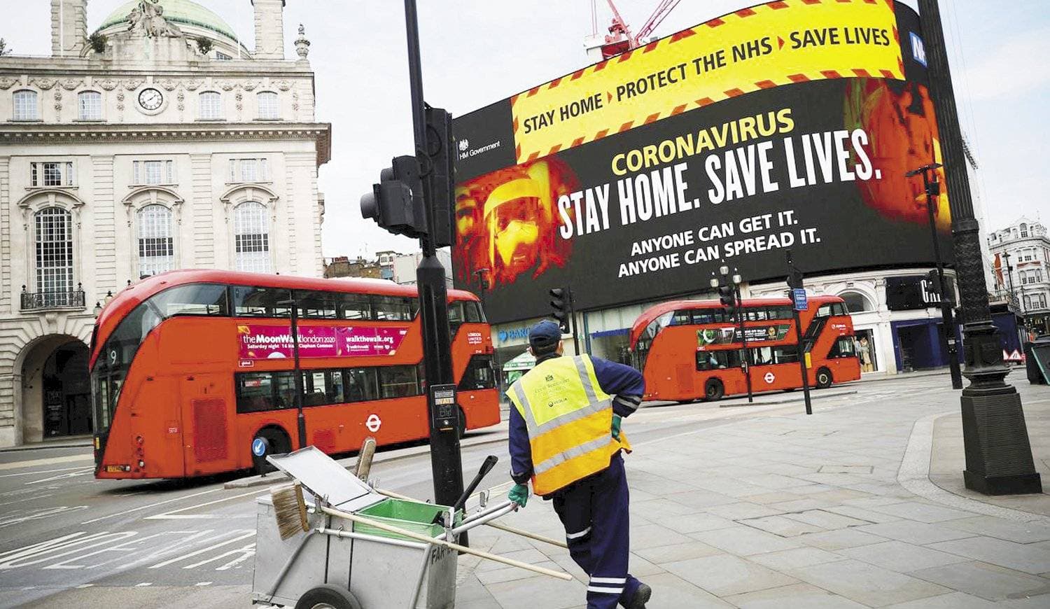 السلطات في لندن تقاوم مطالب زيادة الأجور في قطاعات عديدة.