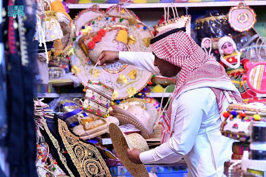 أسواق جازان الشعبية تبرز تراث المنطقة