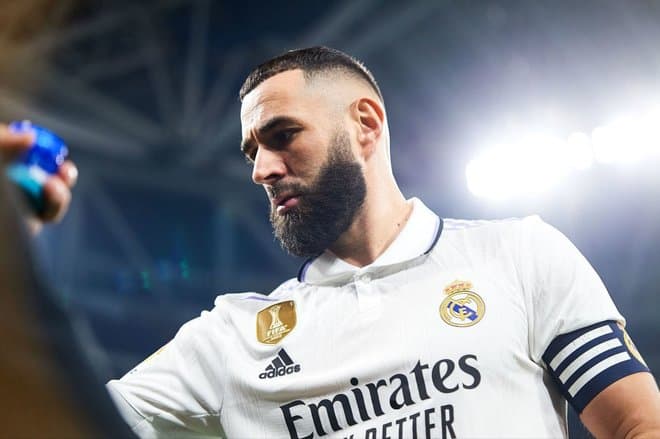 بنزيما اتحاديا حتى 2026