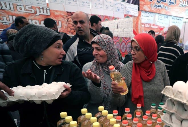 توقعات بارتفاع التضخم في مصر إلى 31.4% خلال مايو مع زيادة أسعار الوقود والغذاء