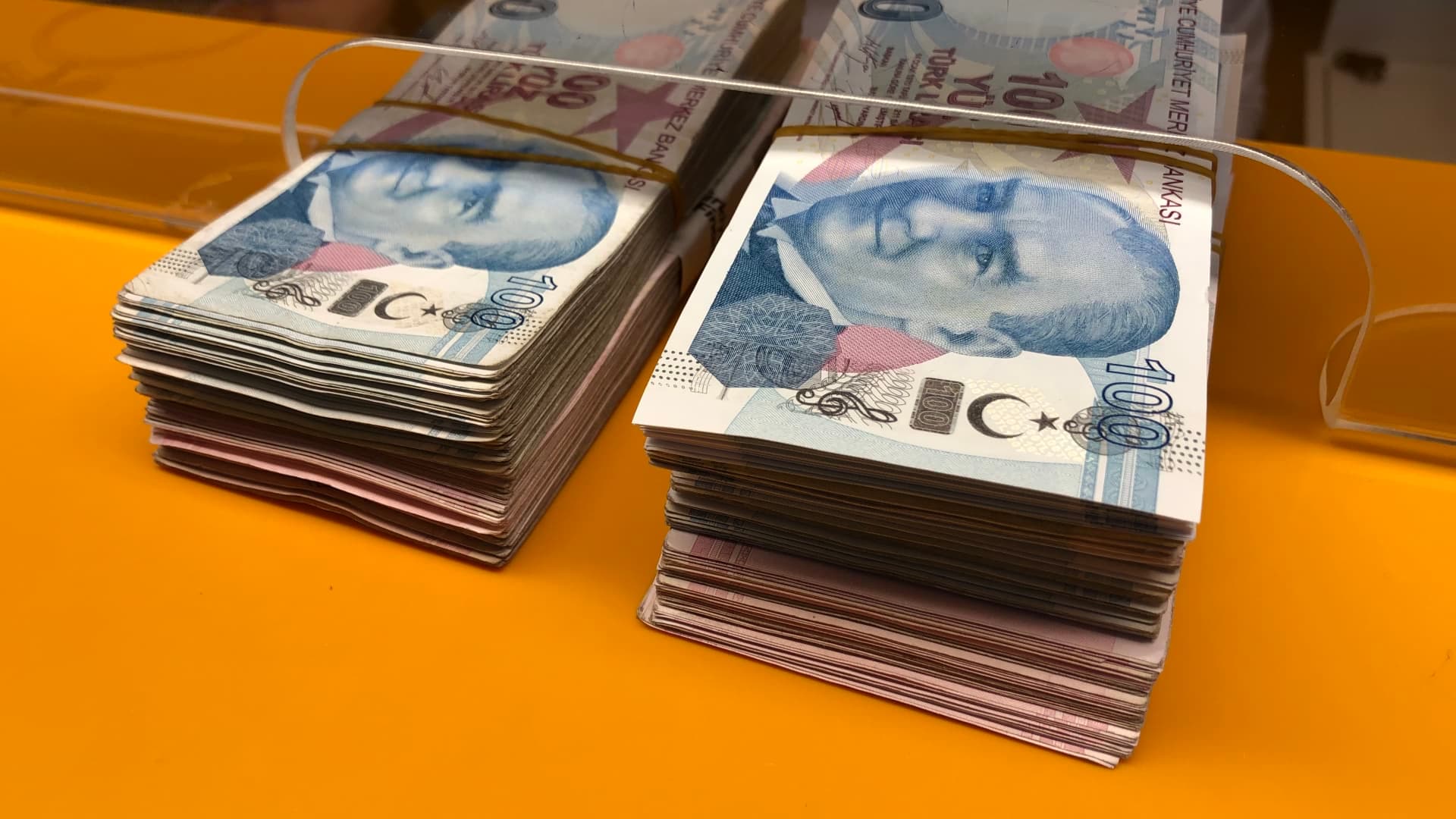 خفض البنك توقعاته لنمو الناتج المحلي الإجمالي لتركيا إلى 2.3% في عام 2023