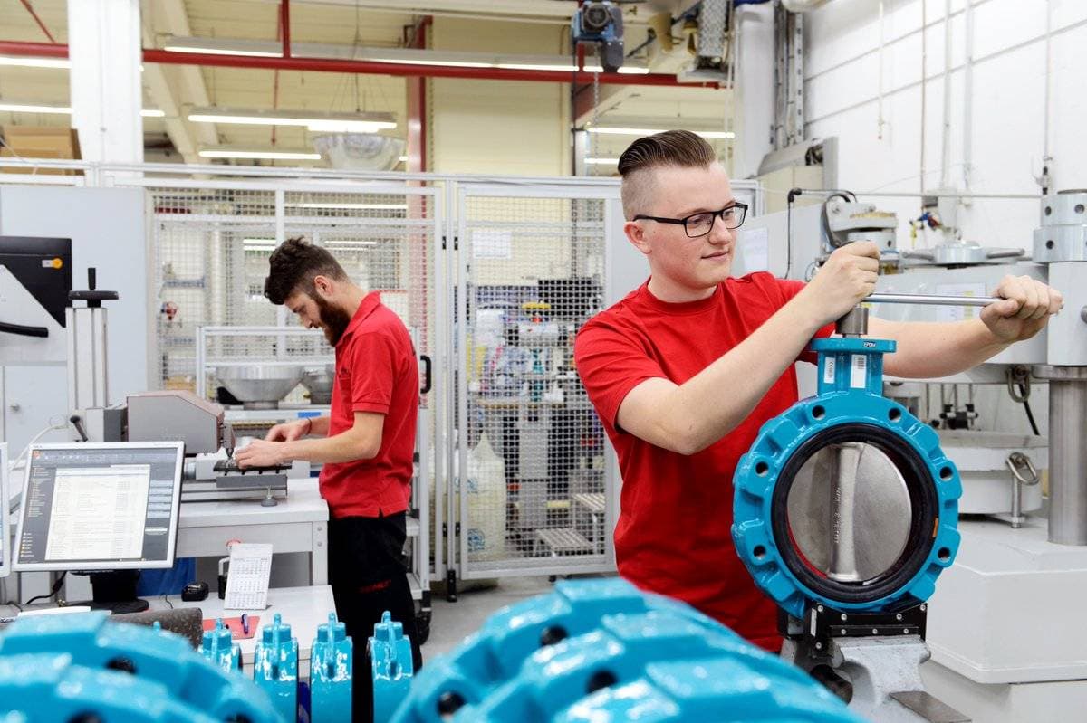 انخفاض النشاط الأسبوعي للسوق العقارية المحلية 15.4 %