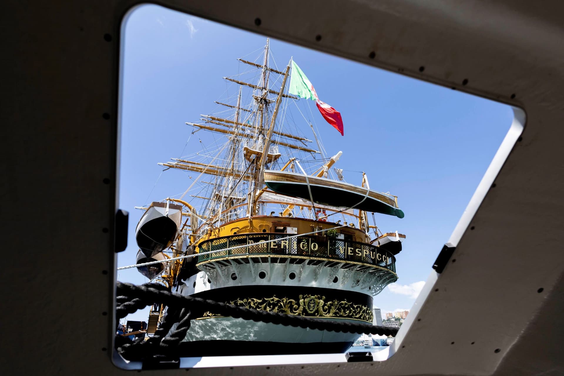 سفينة فسبوتشي تجوب 28 دولة لعرض المنتجات الإيطالية