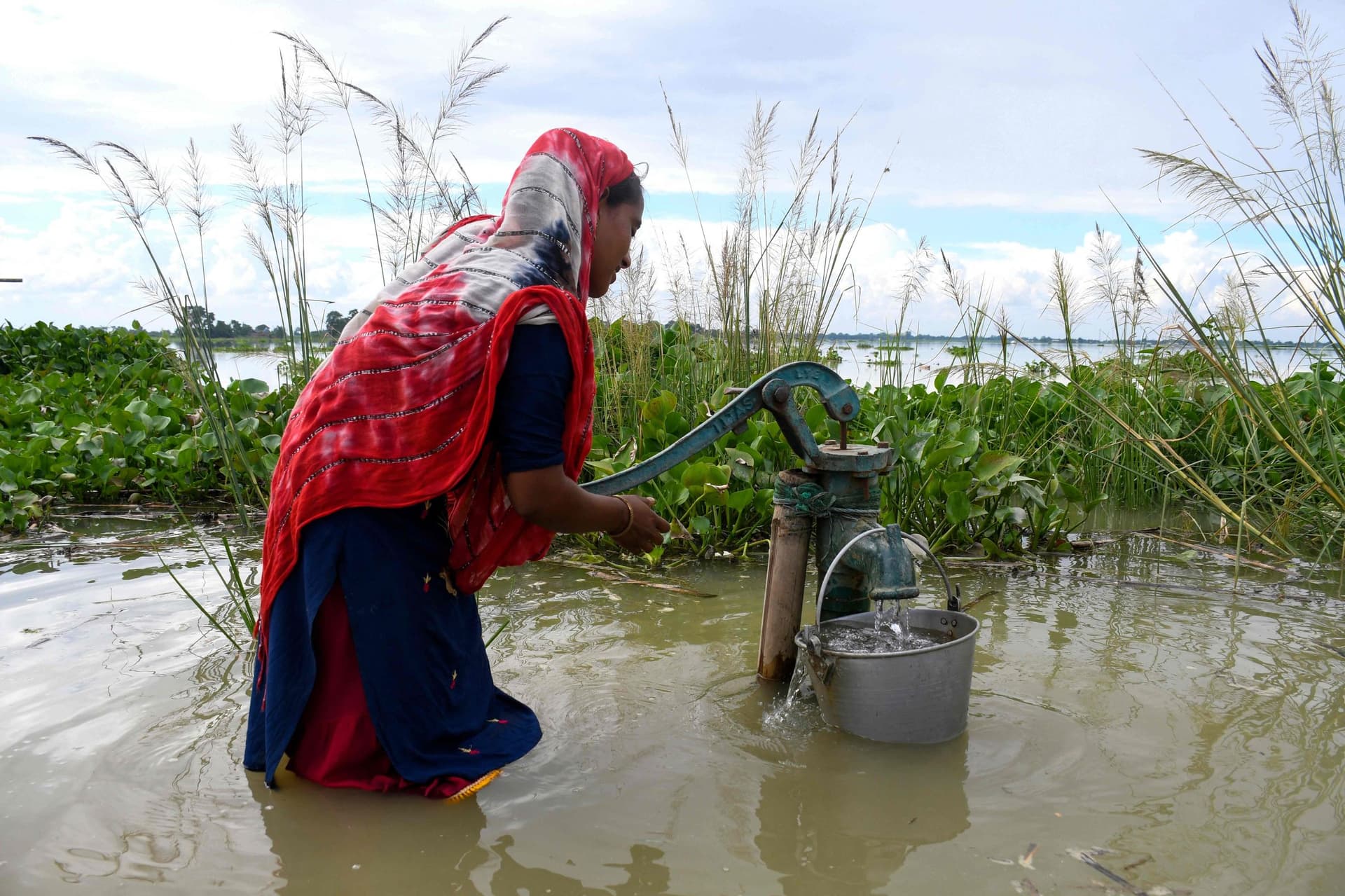 نزوح 30 ألف شخص في نيودلهي بسبب الفيضانات 