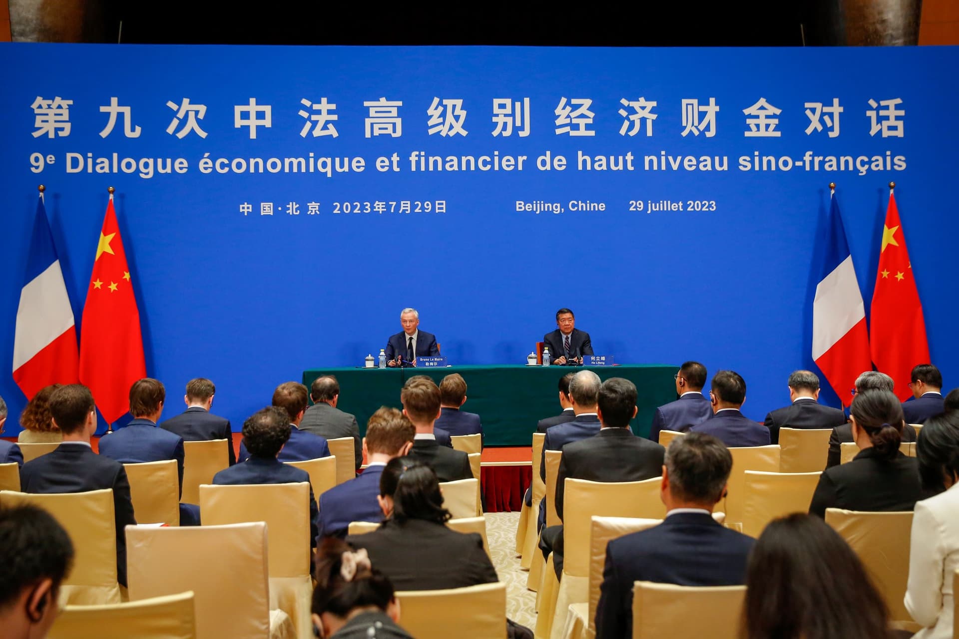 الصين تأمل تعميق الشراكة الاقتصادية مع أوروبا عبر فرنسا