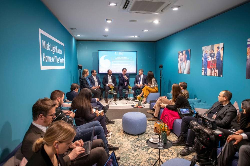 جانب من مبادرات مسك لدعم المواهب السعودية الشابة خارجيا.