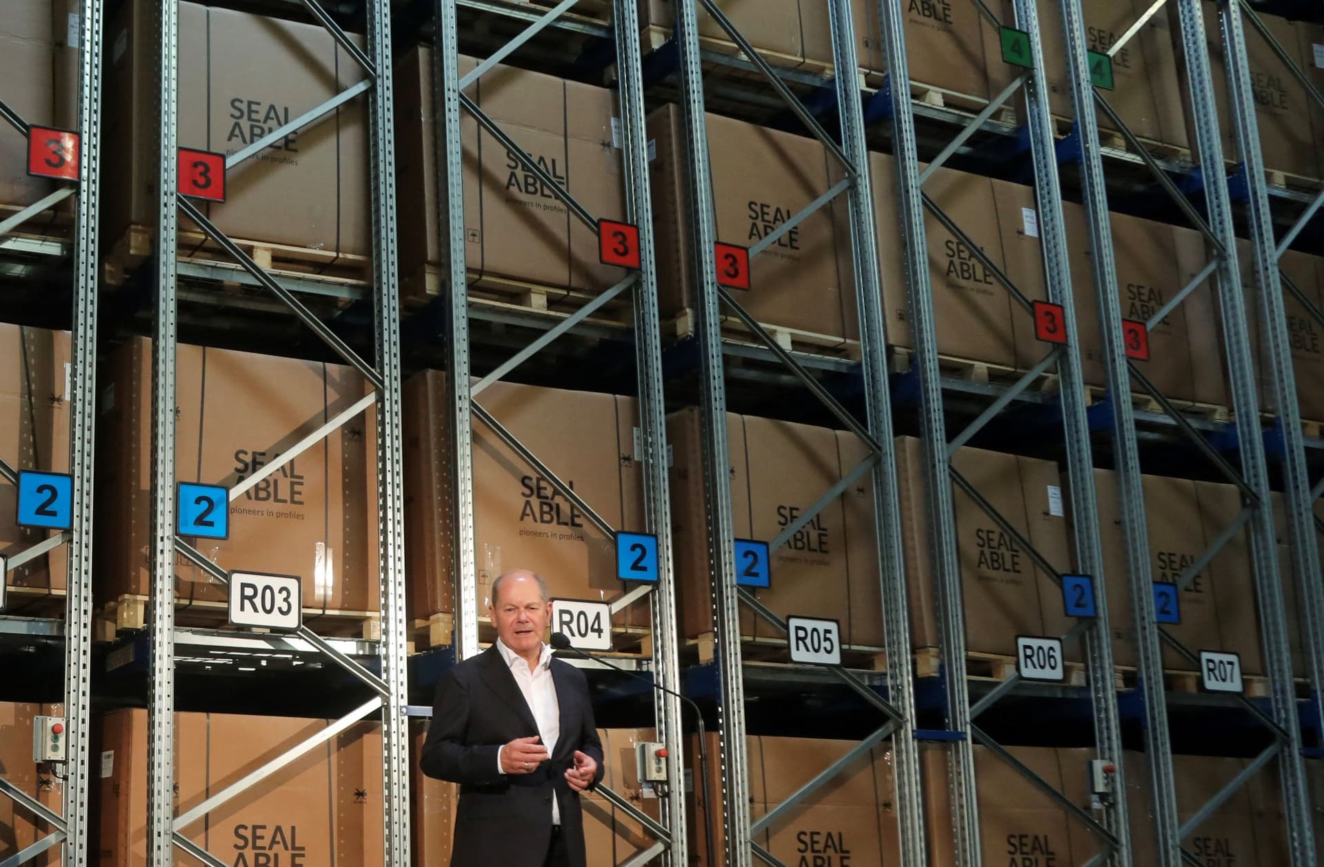 شولتس: نقص العمالة مشكلة ستظل تشغل ألمانيا لعقود