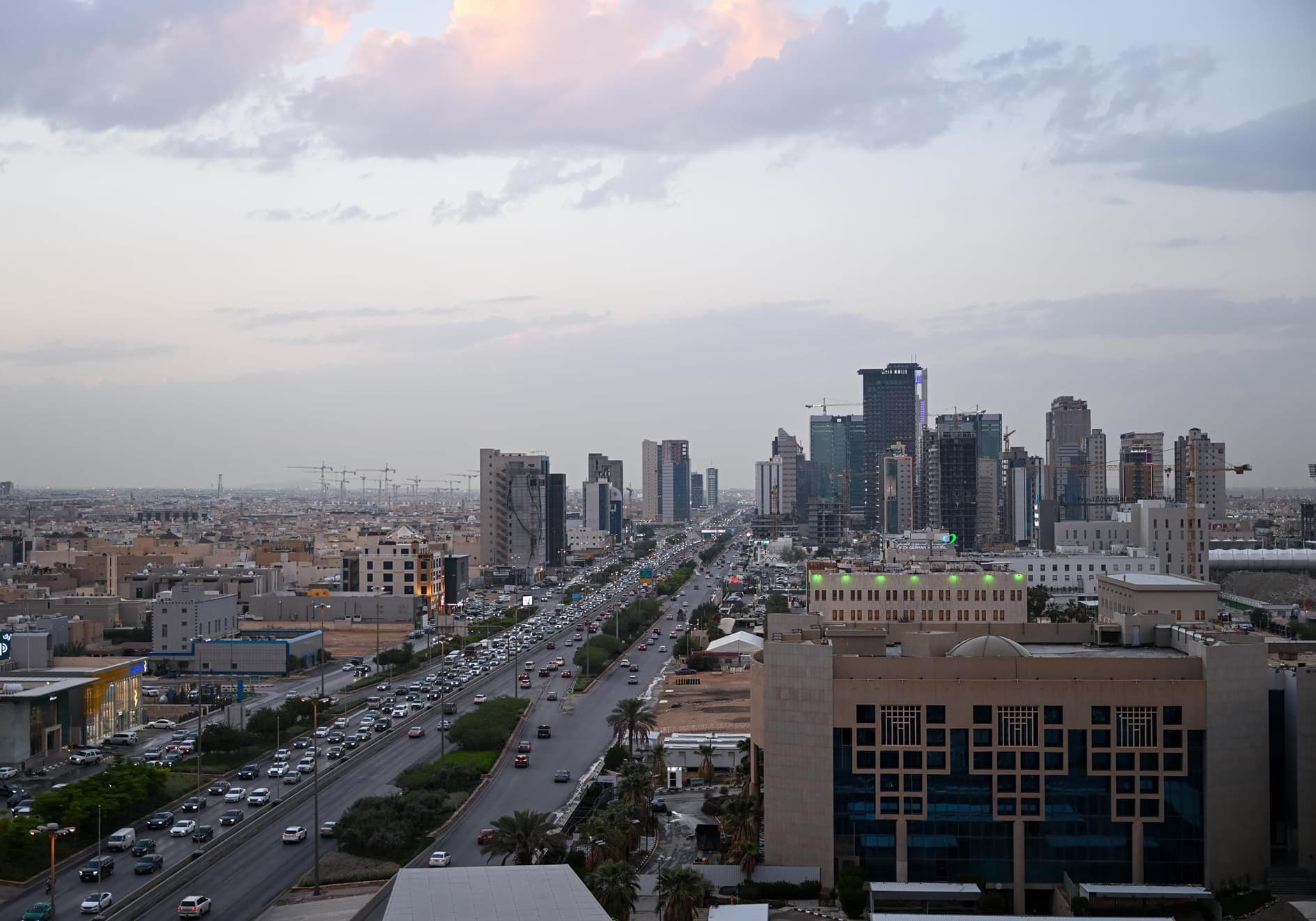 362 صفقة في أول أيام البورصة العقارية .. ونظيم الرياض أكثر الأحياء تداولا