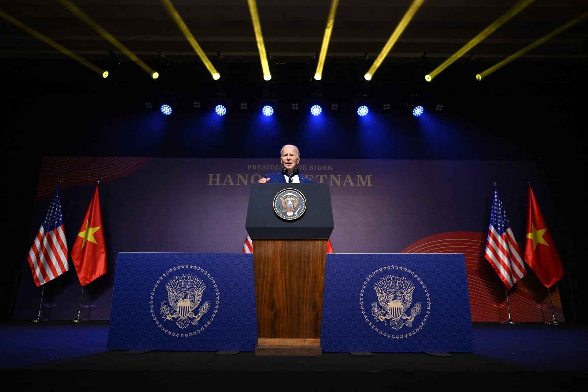 بايدن: الصين بدأت تغيير بعض قواعد اللعبة