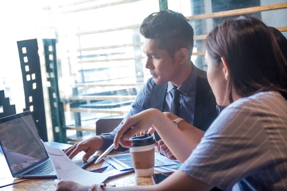 "سويسرا الشرق" وملاذ آسيا .. هل باتت ملجأ الأموال غير المحترمة؟