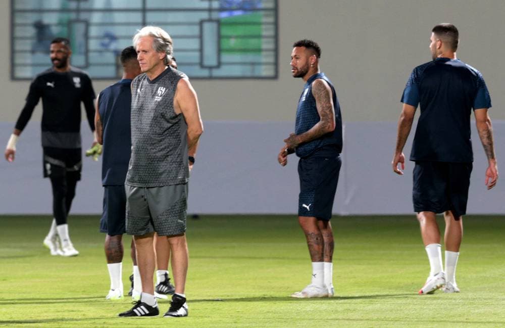 جيسوس خلال تدريب الهلال. رويترز