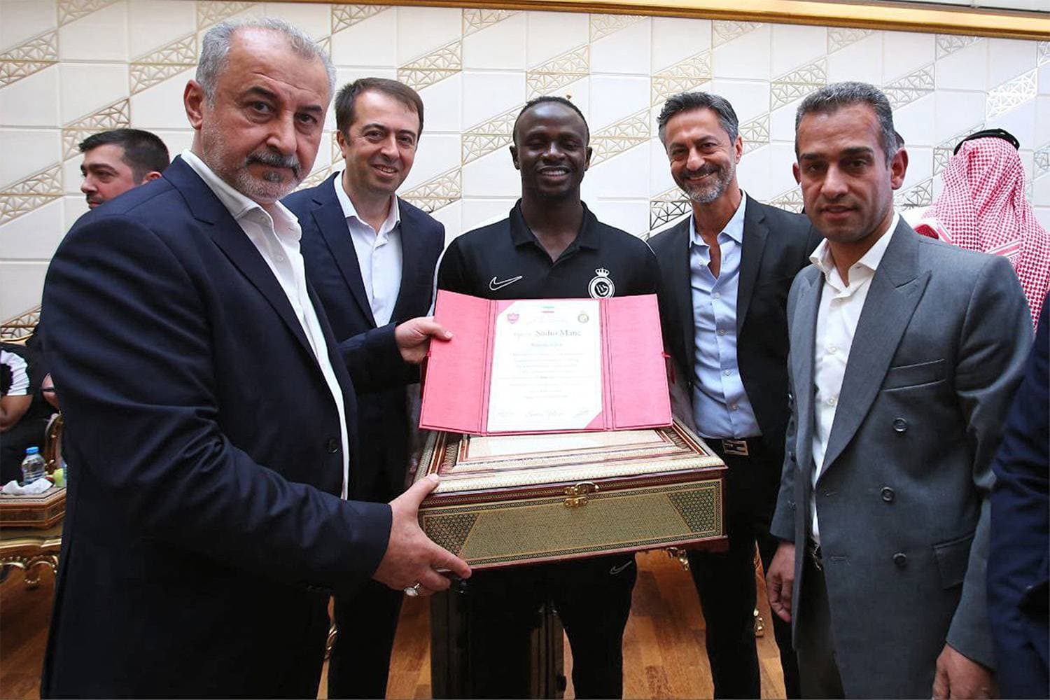 اعتماد الدعوى الجماعية ضد بعض منسوبي "وقاية" لإيجادهم انطباع مضلل عن قيمة الورقة المالية