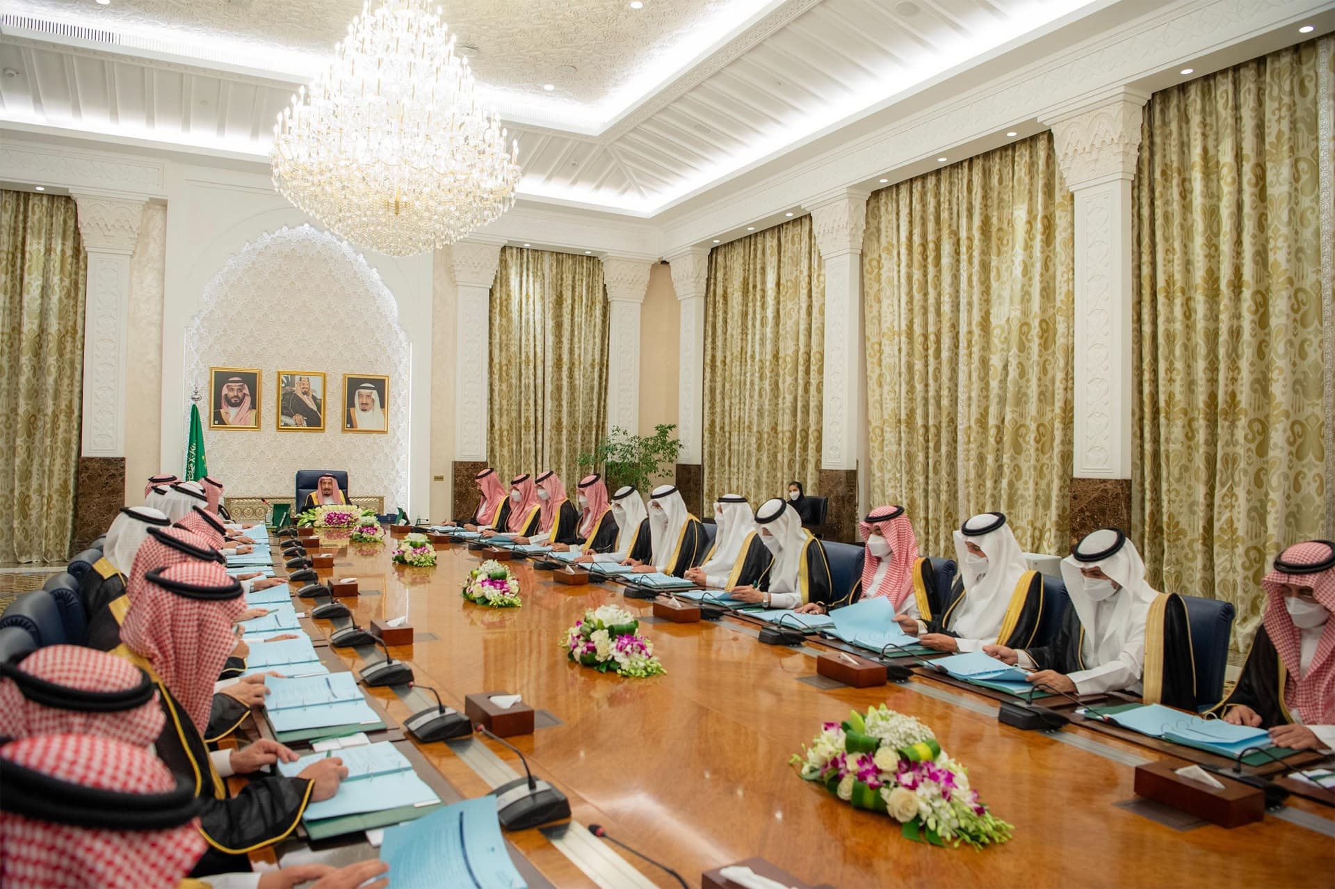 الملك: اليوم الوطني اعتزاز بتاريخنا وفخر بمنجزاتنا