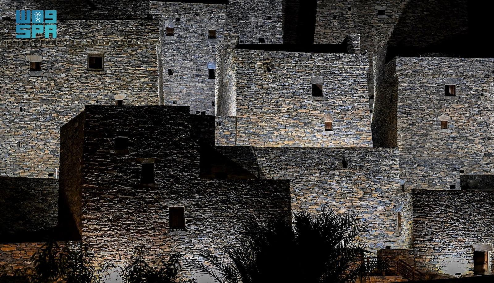 العمارة القديمة في الباحة مستوحاة من البيئة الطبيعية للمنطقة