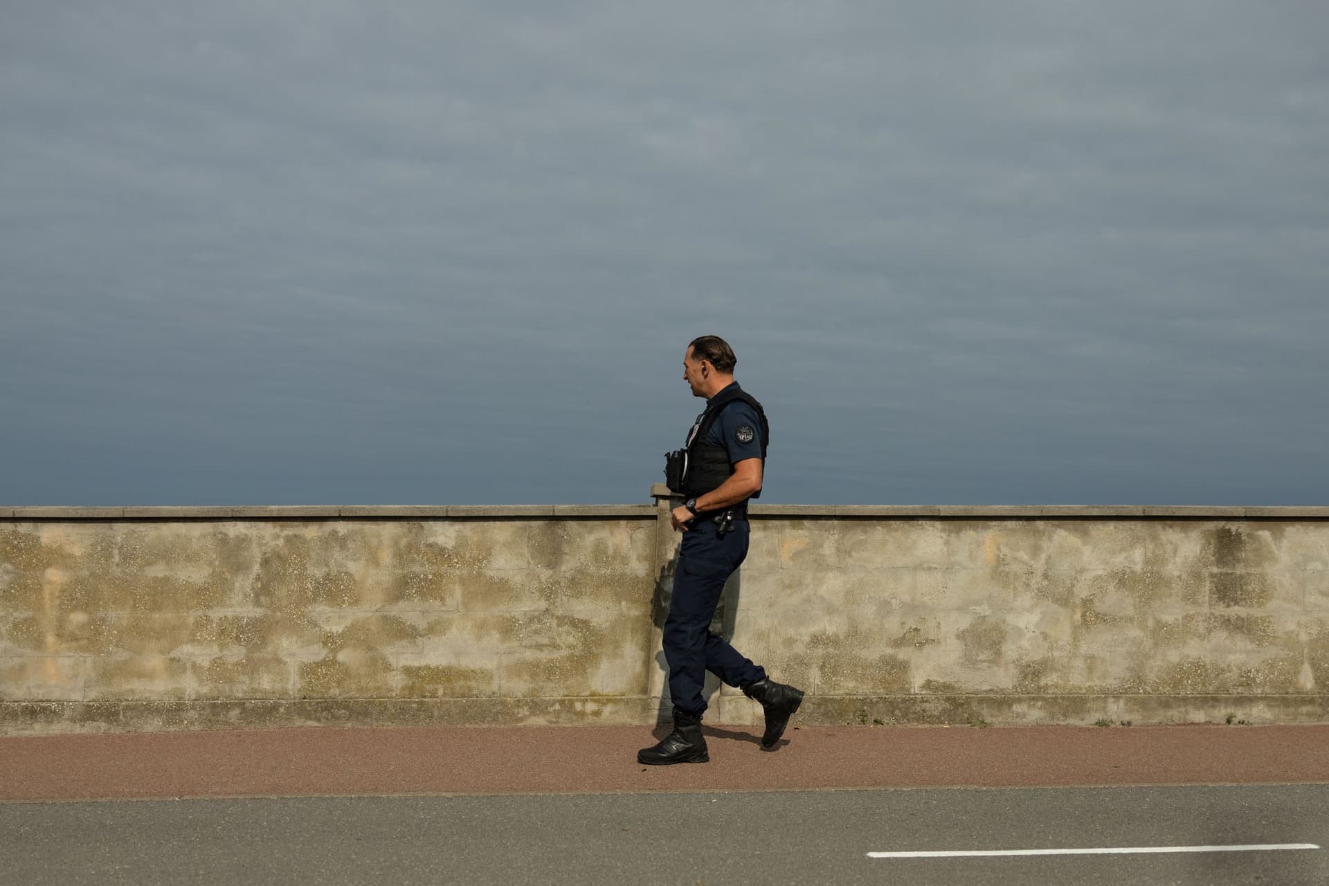 المهاجرون عبر "المانش" يواجهون مزيدا من الحواجز الحدودية في فرنسا
