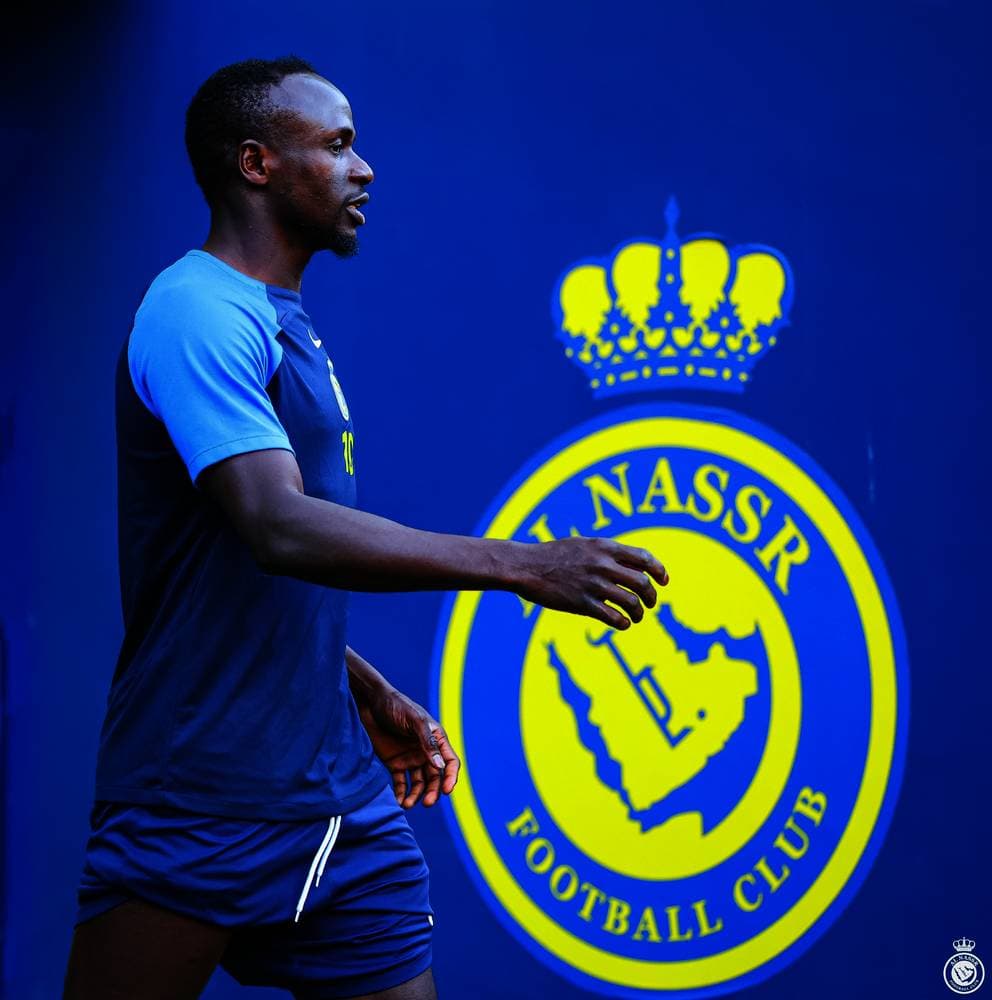 ماني قبل تدريب النصر الأخير استعدادا لأحد. مركز النصر الإعلامي