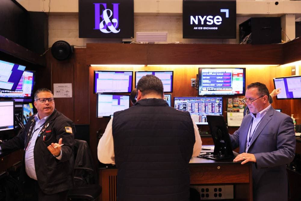  زاد مؤشر ناسداك المجمع بمقدار 0.40 في المائة في بداية تعاملات أمس.  "الفرنسية"