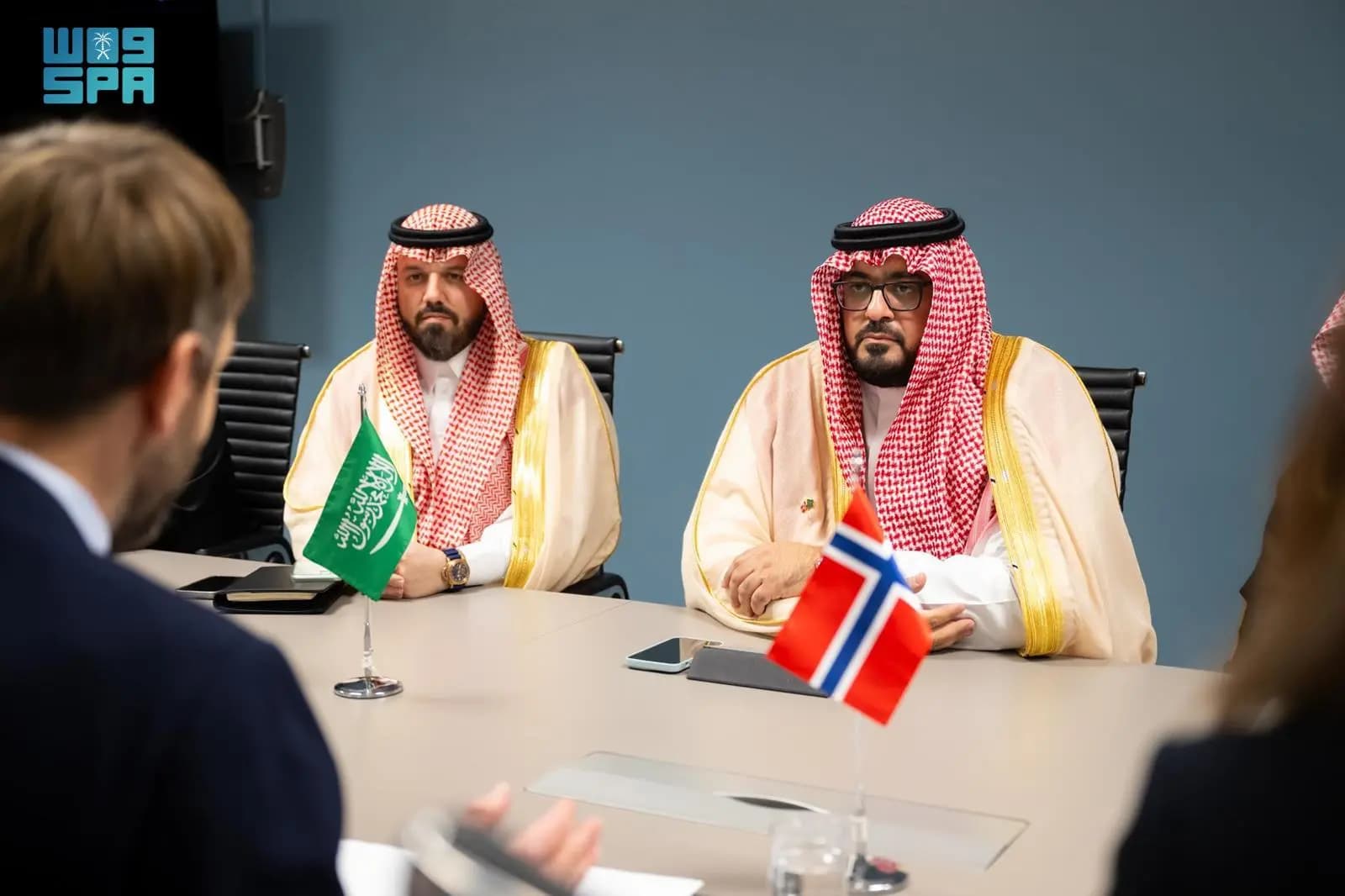 السعودية والنرويج تبحثان تعزيز العلاقات الاقتصادية