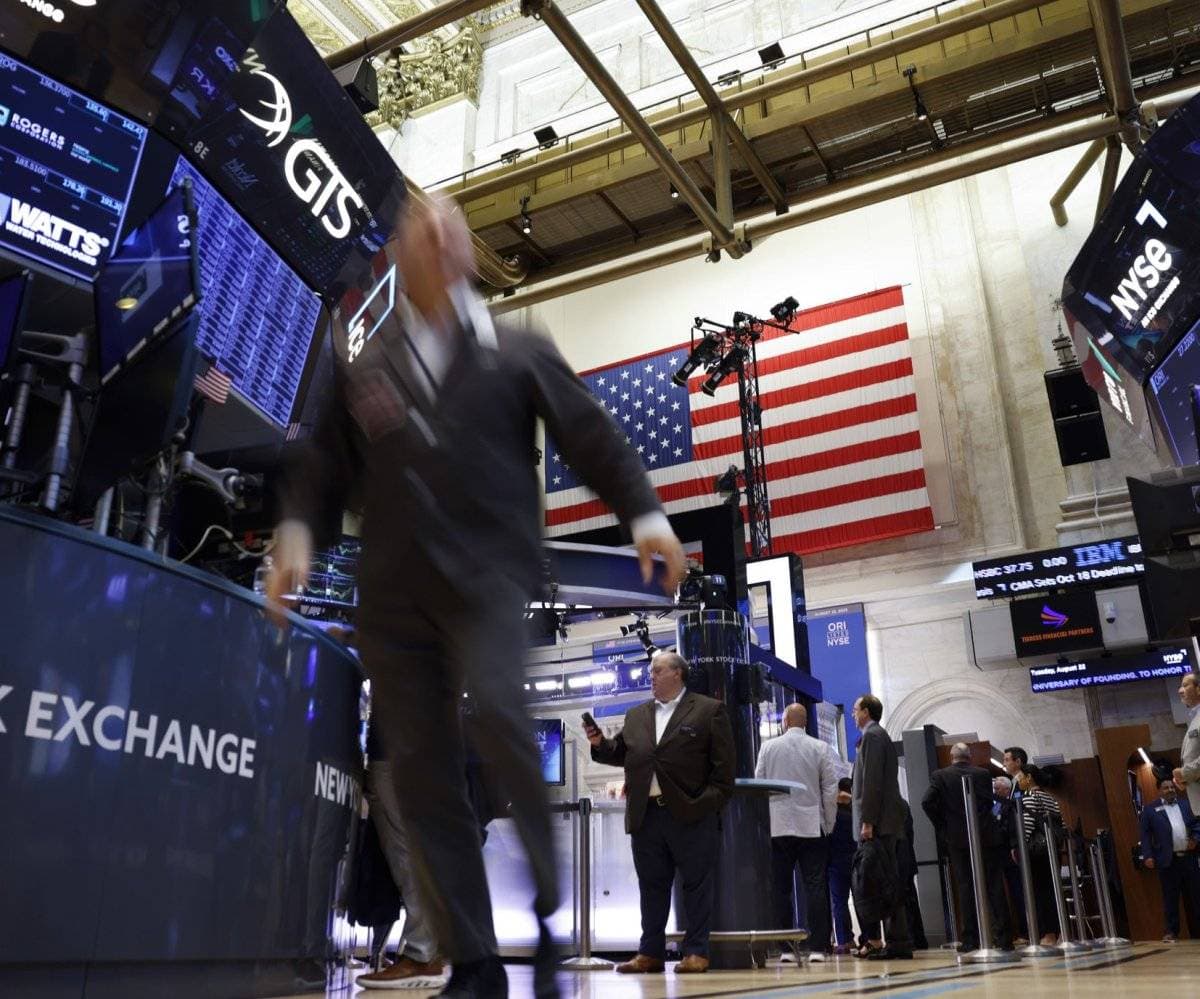 إصدار 45 رخصة لتصدير الأسمنت والحديد خلال عام