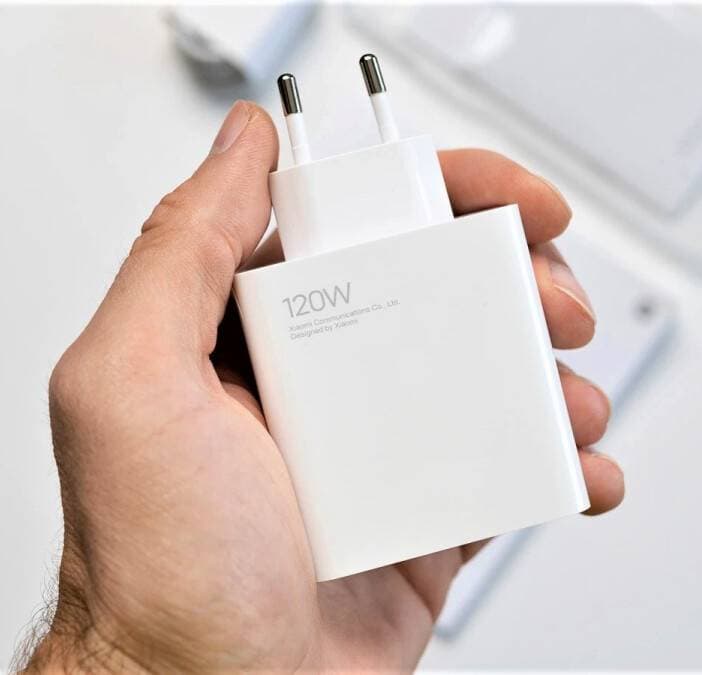 الشحن السريع للهواتف الذكية .. تحول تكنولوجي يرفع مبيعاتها