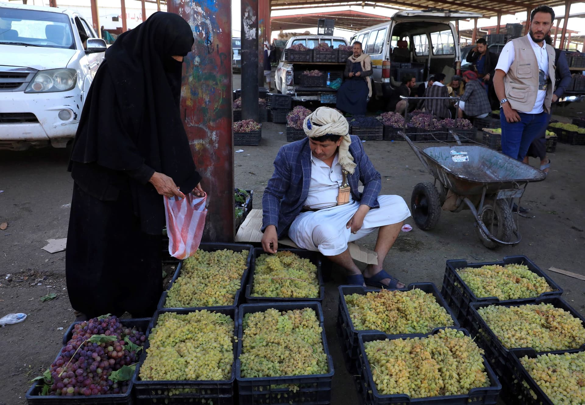 العنب اليمني