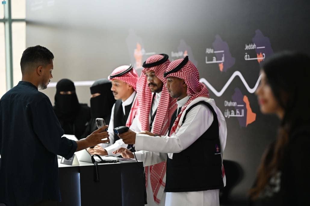 وزير الخارجية يثمن دعم زامبيا طلب المملكة استضافة إكسبو 2030