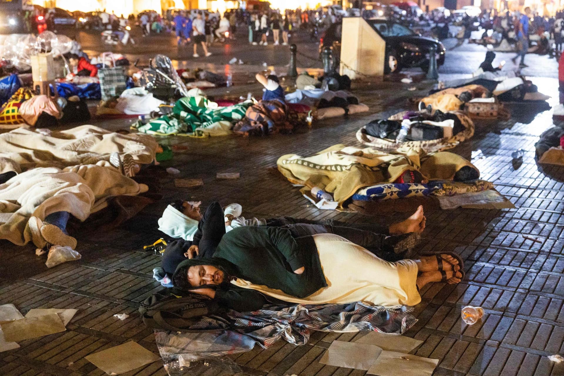 ارتفاع ضحايا زلزال المغرب إلى 1037 شخصا