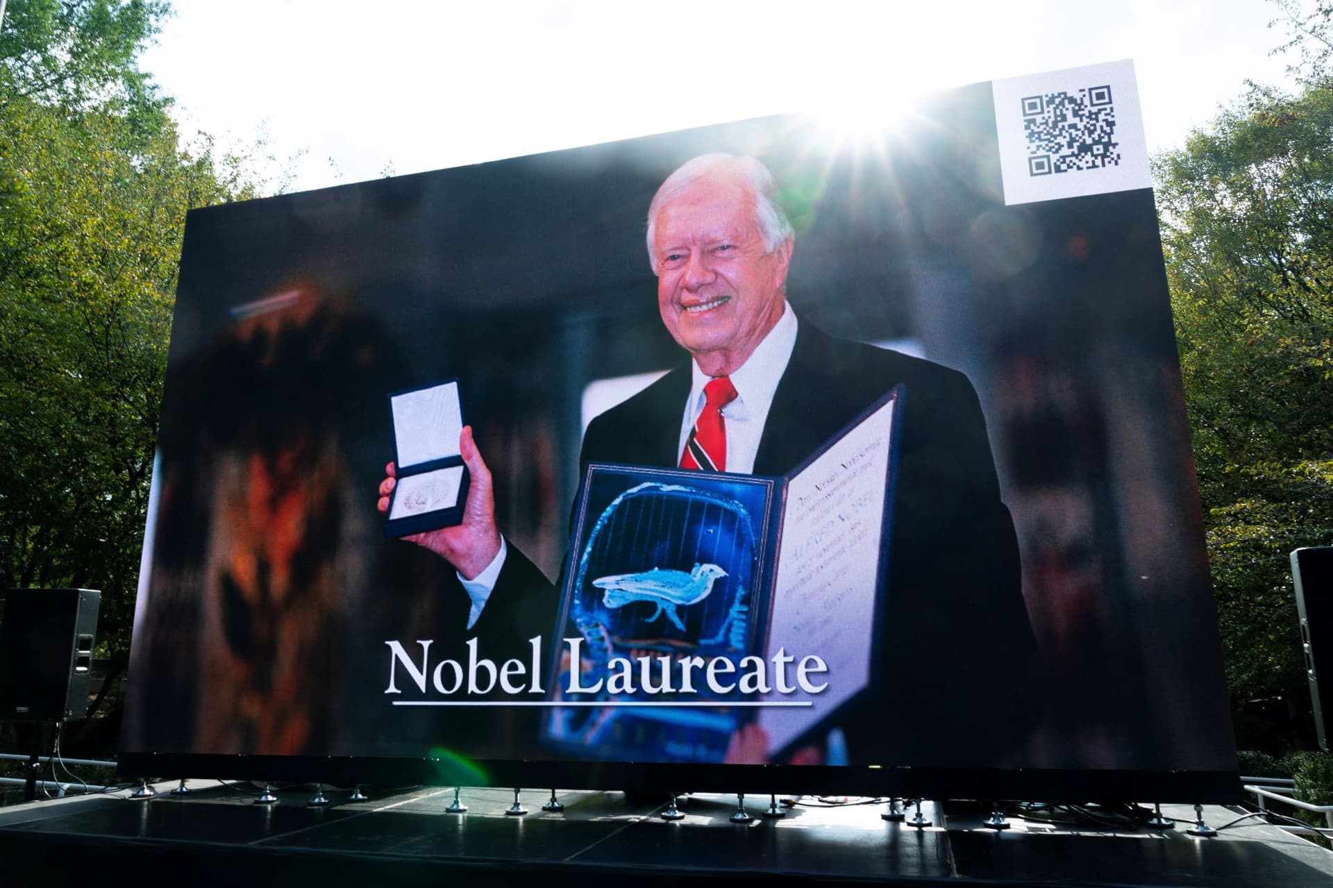 جيمي كارتر .. الرئيس الـ 39 للولايات المتحدة يتم عامه الـ 99