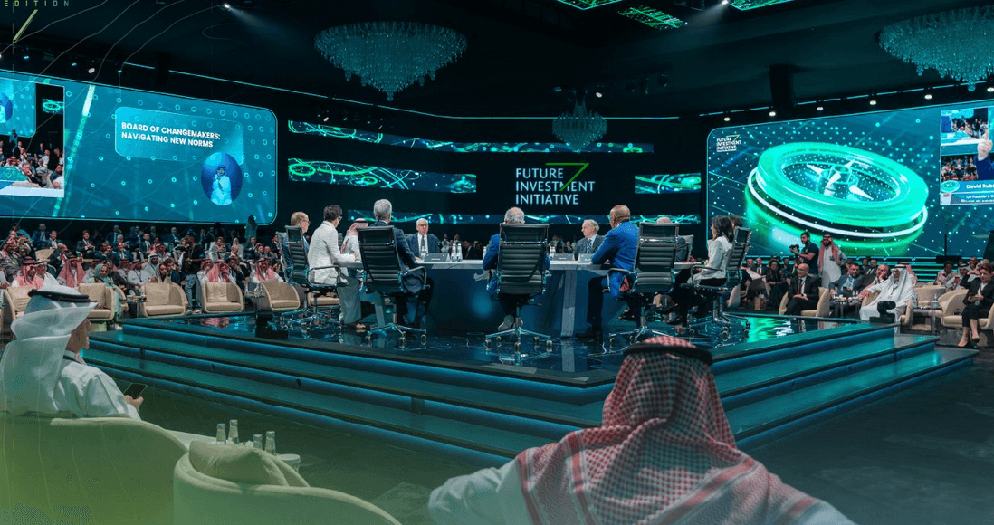 رئيس "بلاك روك": الفائدة ستظل مرتفعة فترة أطول بسبب "سوء السياسات" 