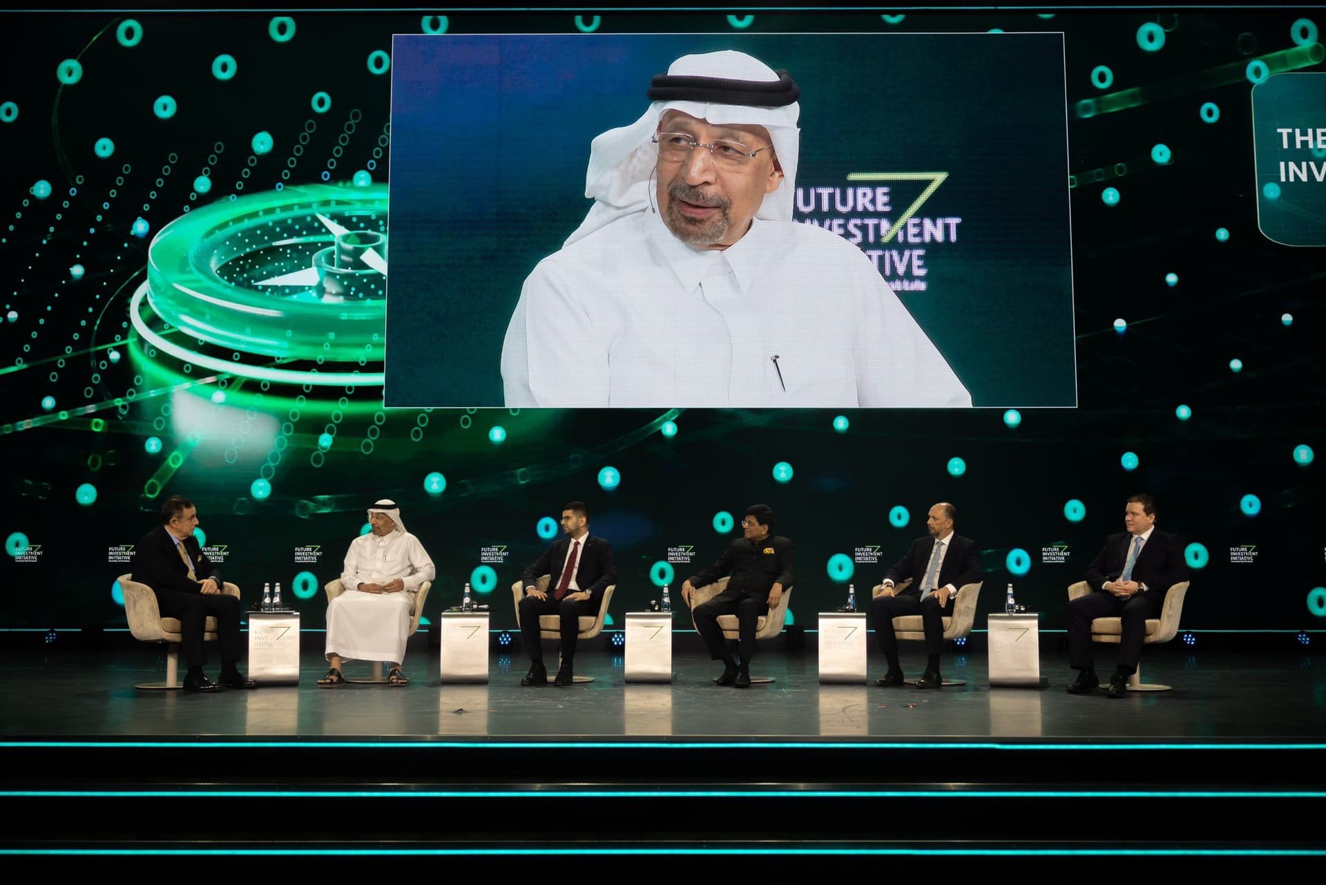 الفالح: المستثمرون يبحثون عن الدول المستقرة .. ومجال الاقتراض في السعودية منافس