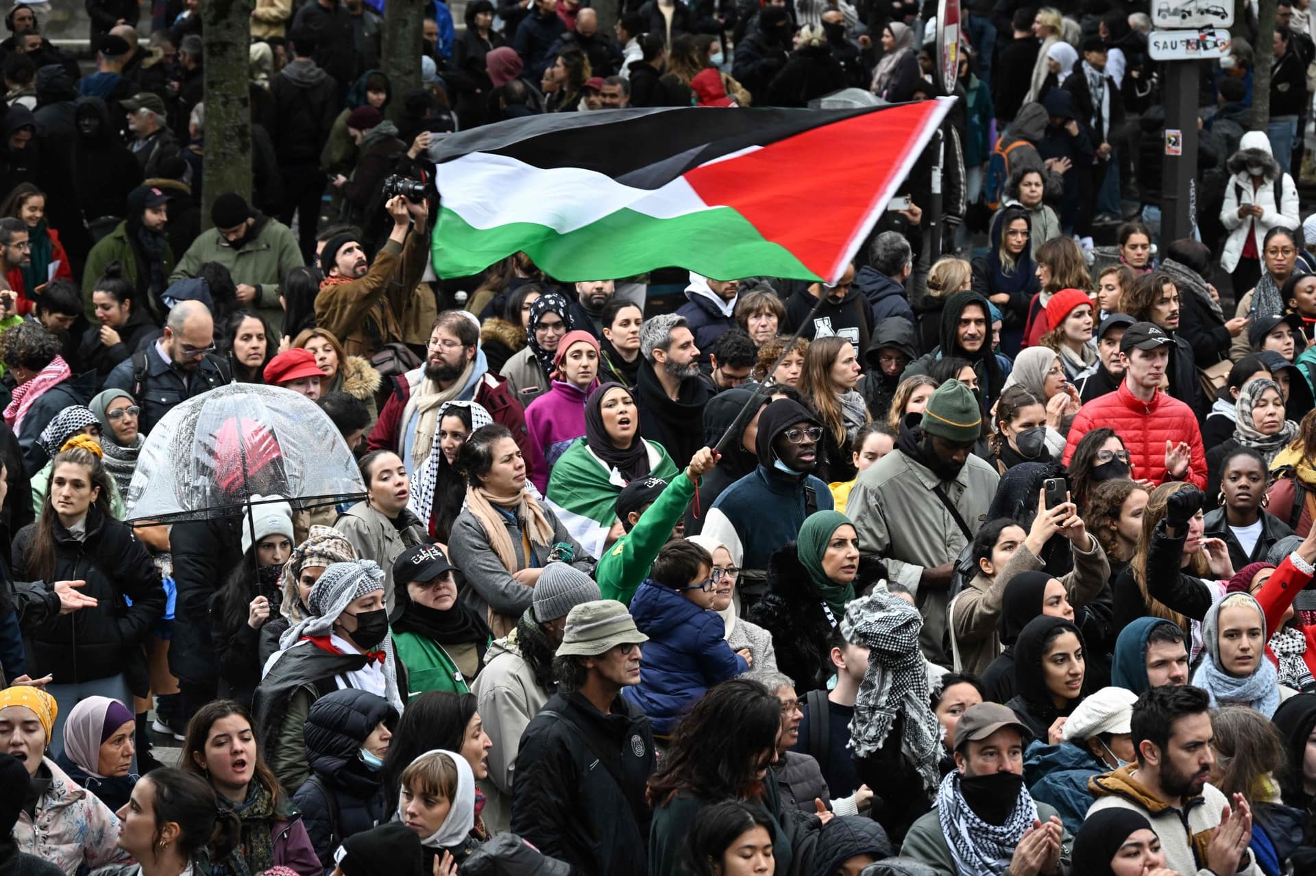لندن وباريس وبرلين.. آلاف المتظاهرين للمطالبة بوقف الحرب في غزة