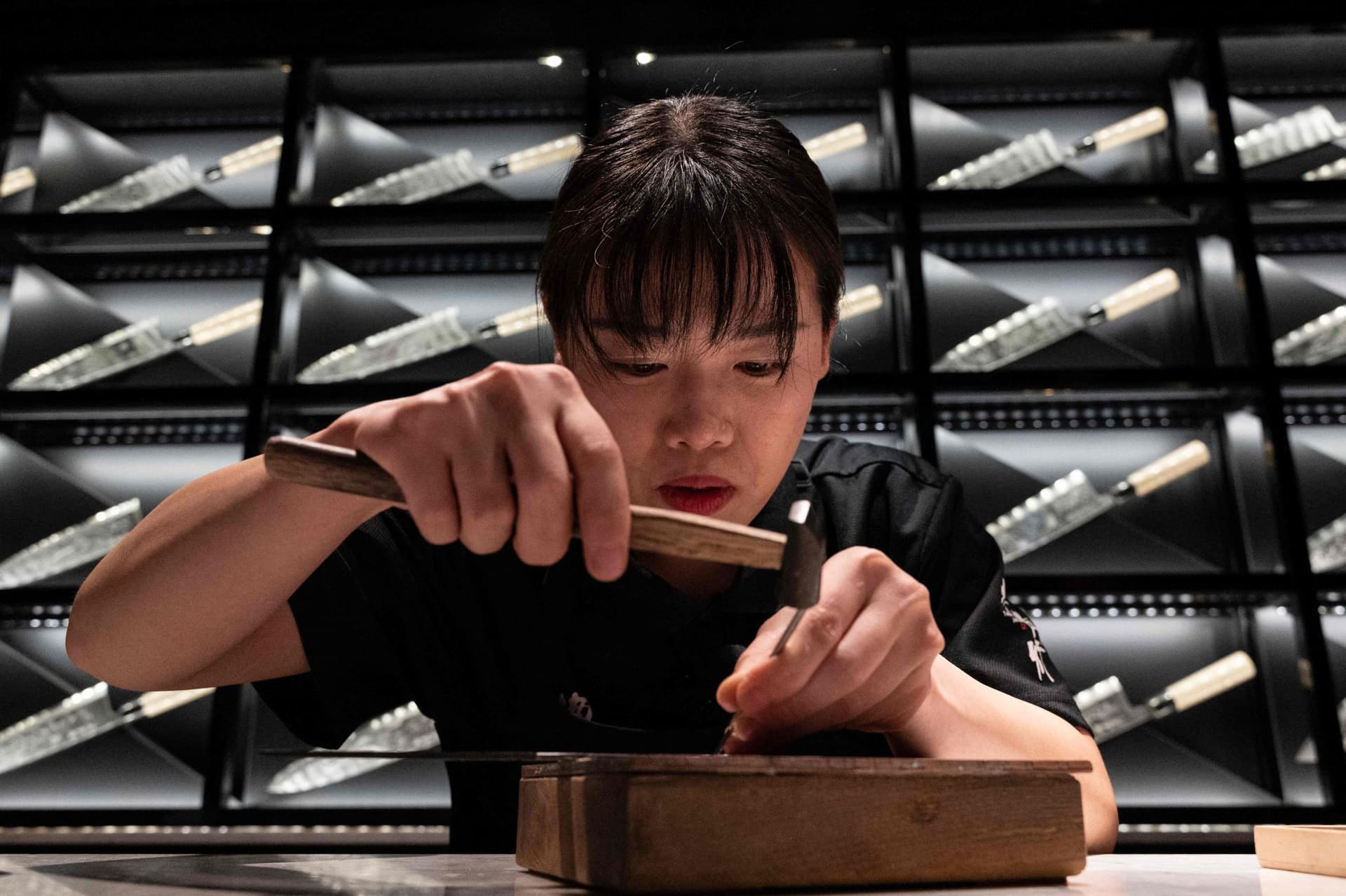 ساكاي .. تاريخ طويل في صناعة السكاكين باليابان 