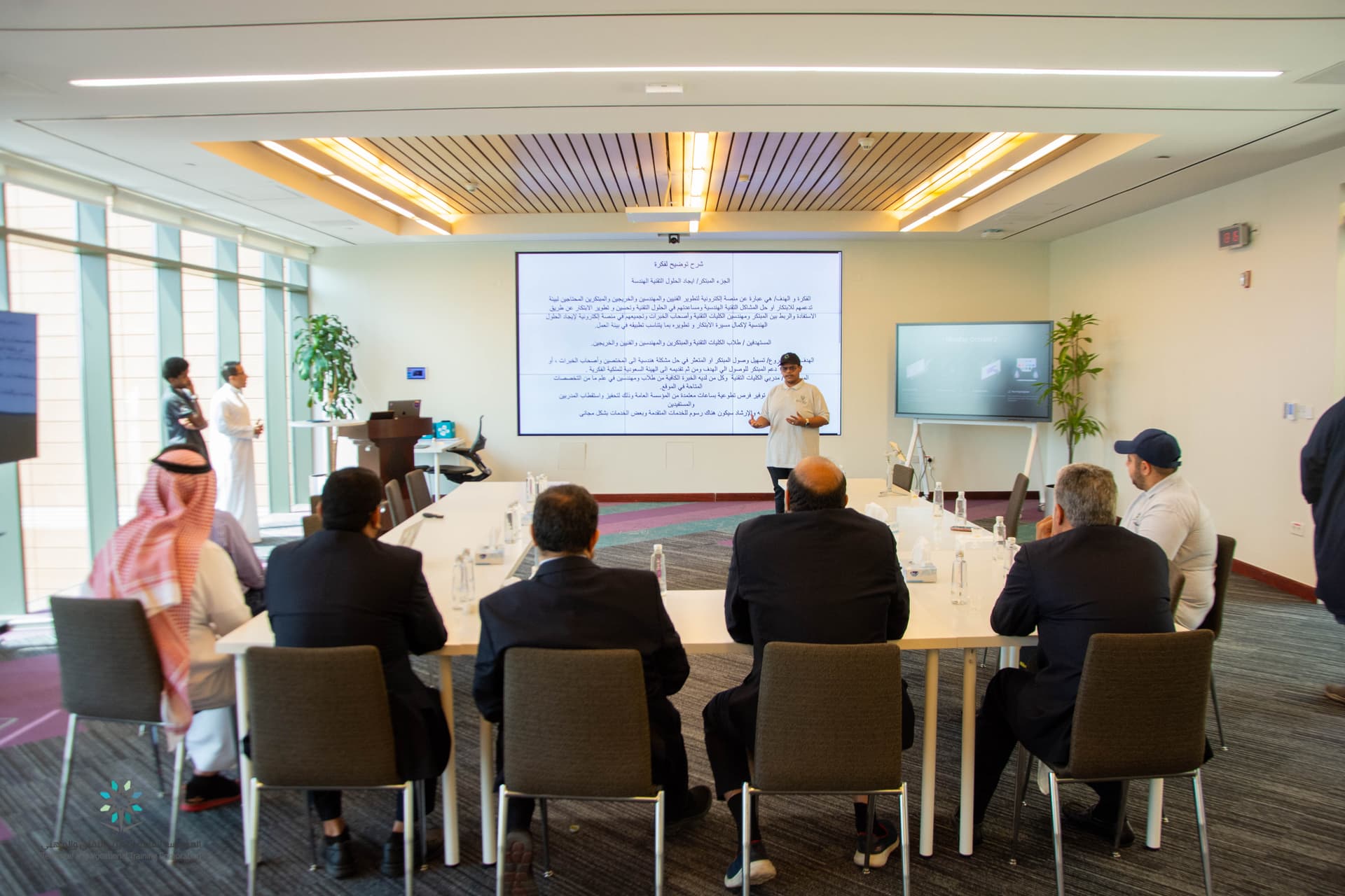 وفد من "تقنية جدة" يزور جامعة الملك عبدالله للعلوم والتقنية "كاوست"