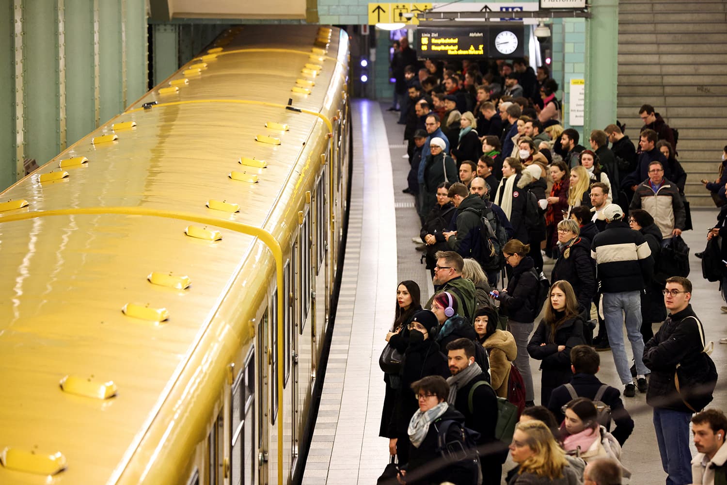 أزمة الإسكان تلتهم برلين .. طوابير طويلة لمعاينة شقق الإيجار