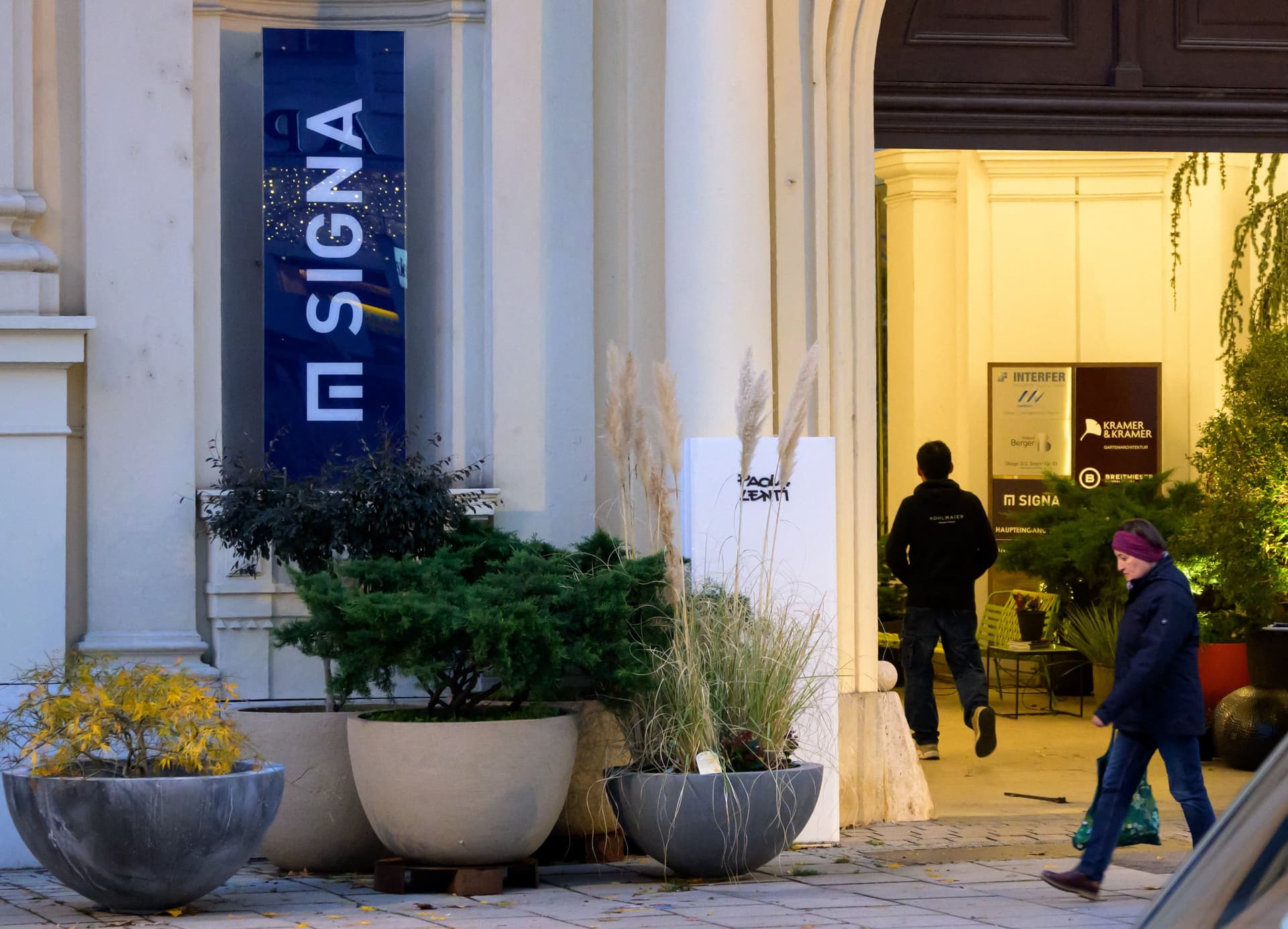 على وقع الفائدة المرتفعة .. شركة العقارات النمساوية "سيجنا" تشهر إفلاسها