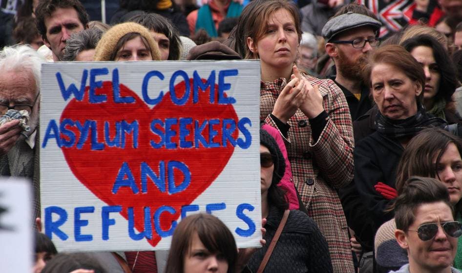 توشك الهجرة على التحول إلى مفارقة بالنسبة للإدارة الأمريكية.