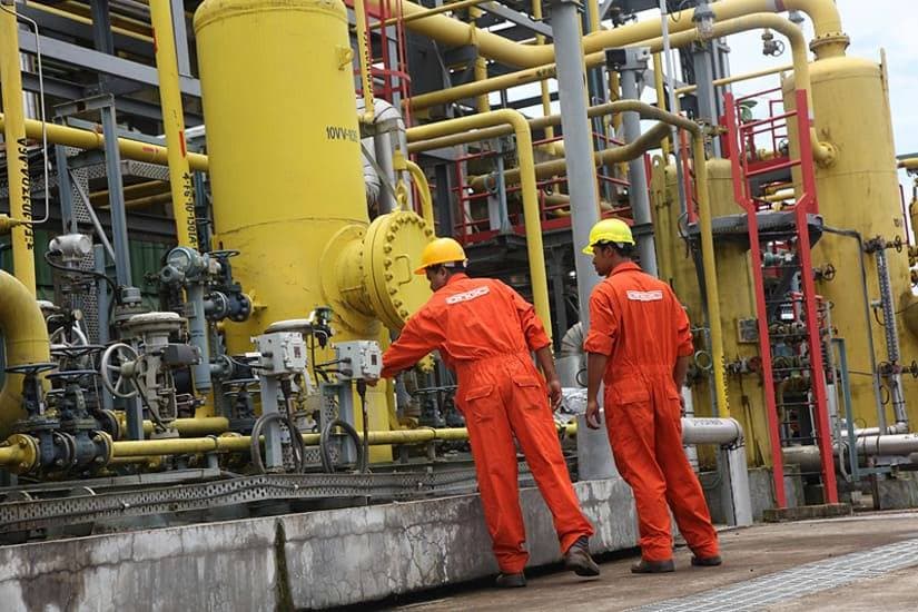 ارتفاع مستويات المخزون وتباطؤ الطلب من المصافي المستقلة أضعف الطلب.‏ 