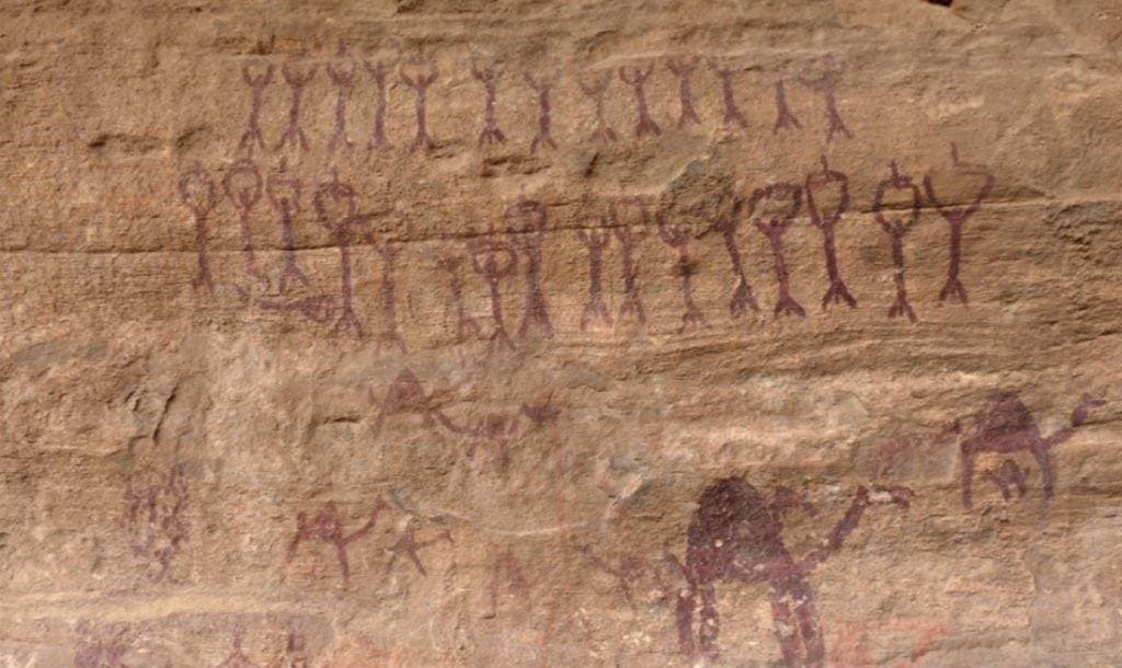 هيئة التراث توثق 19 ملجأ صخريا في جازان