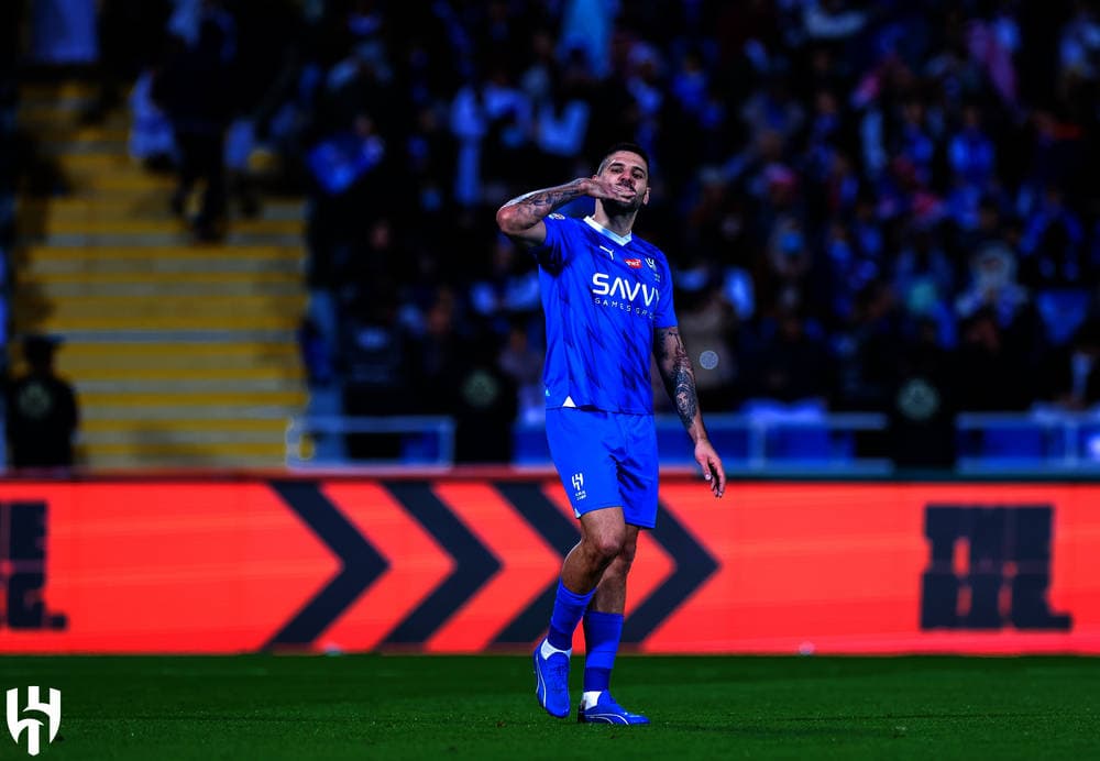 ميتروفيتش محتفلا بالهدف الثاني. مركز الهلال الإعلامي