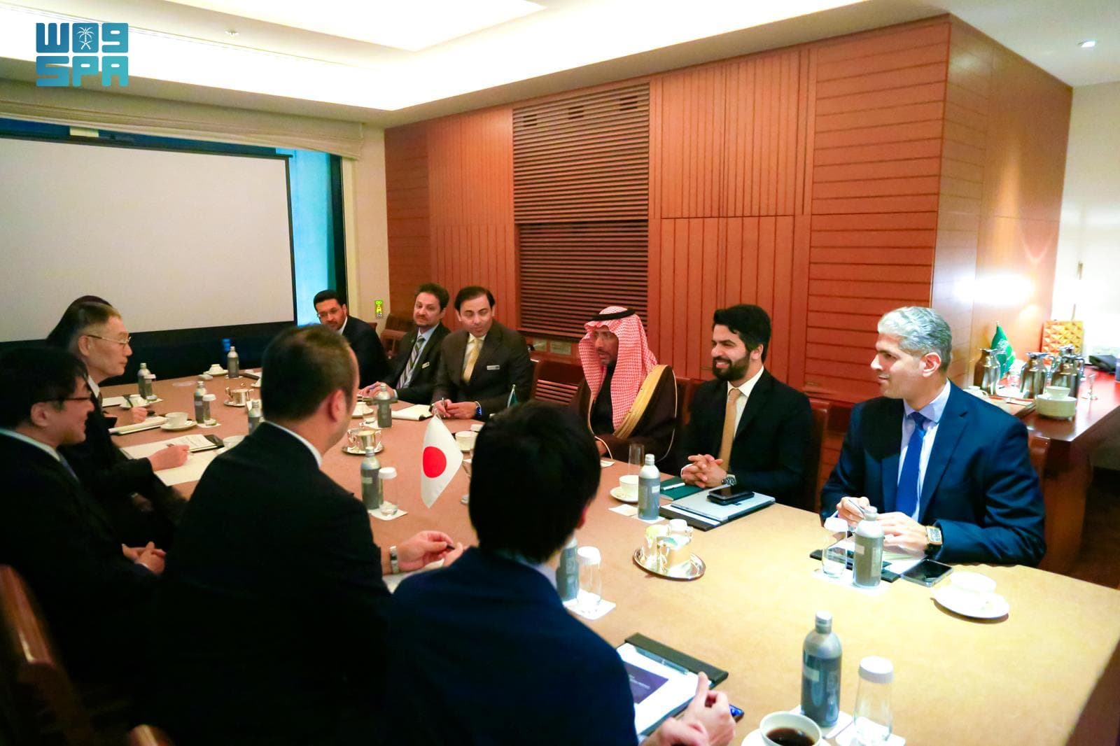 السعودية تبحث مع طوكيو توفير إمدادات الموارد المعدنية للصناعة اليابانية