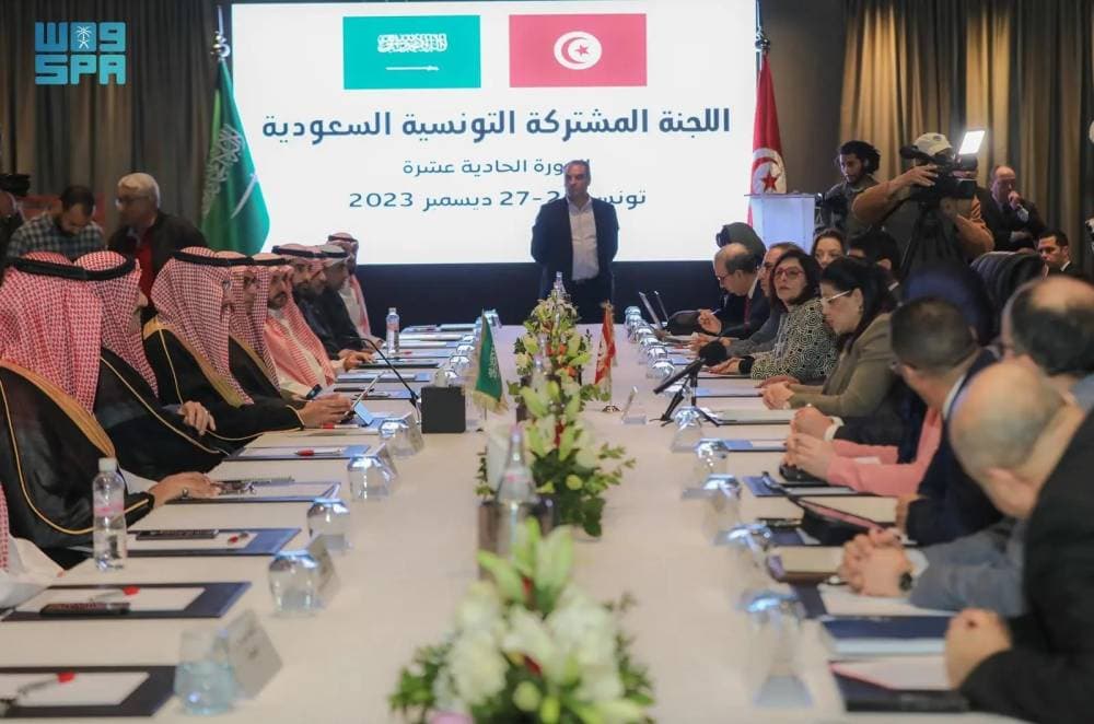 جانب من أعمال اللجنة السعودية التونسية المشتركة في تونس. "واس"