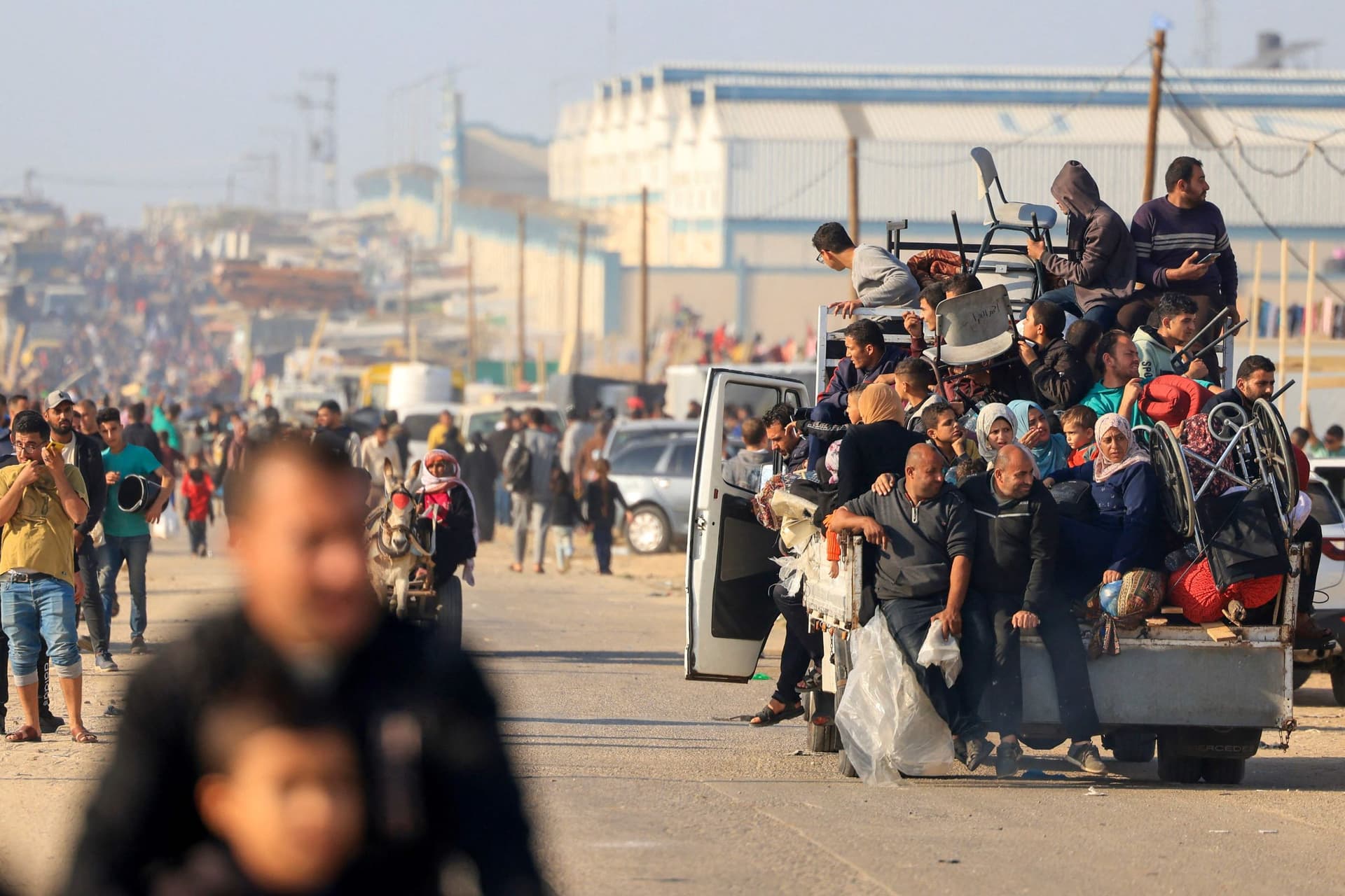 من خان يونس إلى رفح .. الوداع المؤلم