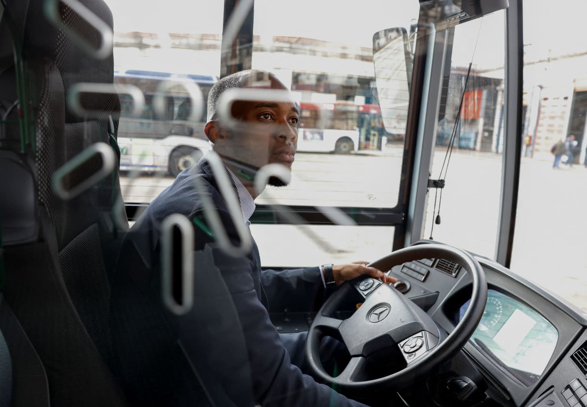 إيطاليا تنقد حركة المهاجرين .. توظف العمال الأجانب من مراكز الإيواء