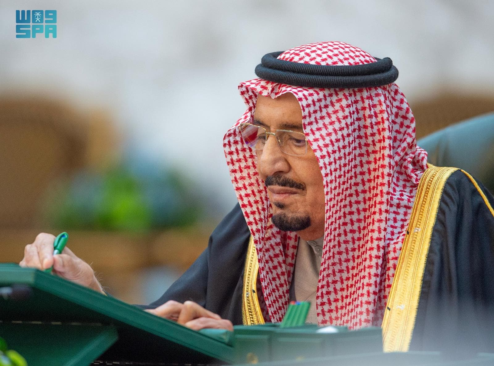 ميزانية السعودية 2024 .. الإيرادات 1.172 مليار ريال والمصروفات 1.251 مليار والعجز 79 مليارا