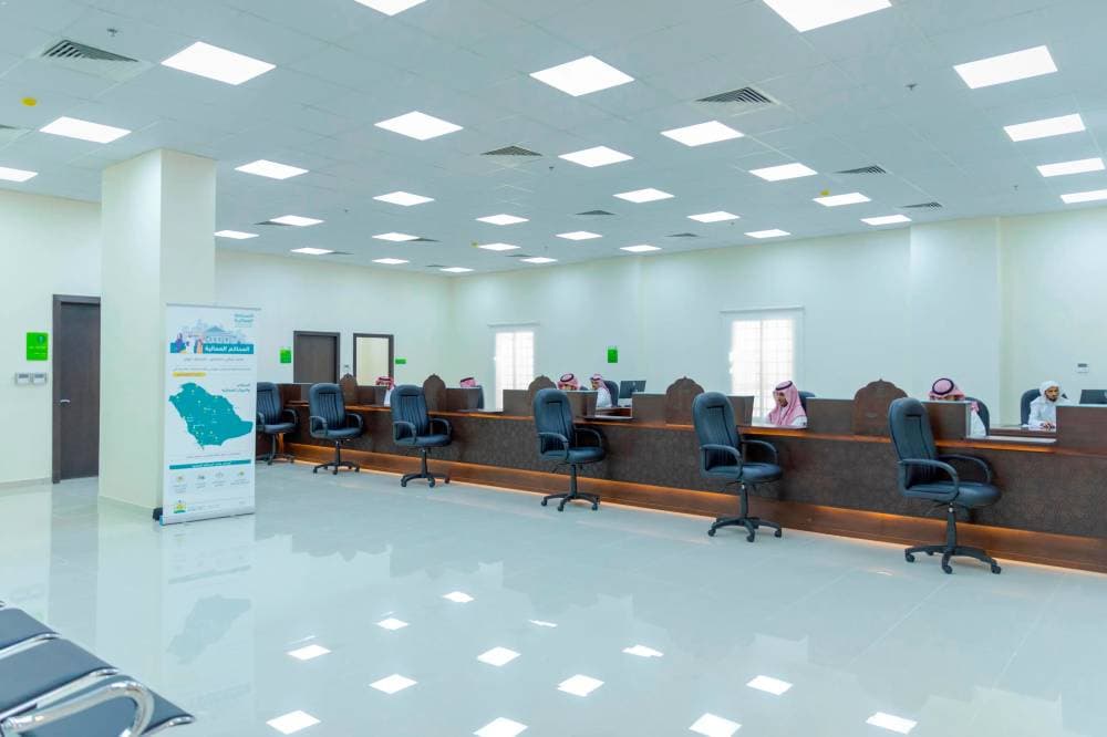 تنوعت الأحكام بين مطالبات بالأجور وطلب البدل وأخرى تتعلق بالمكافآت.